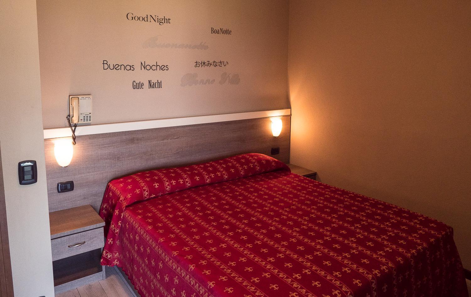 Albergo Ristorante Monterosa Ameno Екстер'єр фото