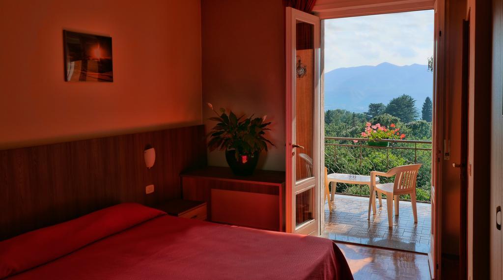 Albergo Ristorante Monterosa Ameno Екстер'єр фото